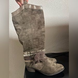 Taupe and gold suede boots